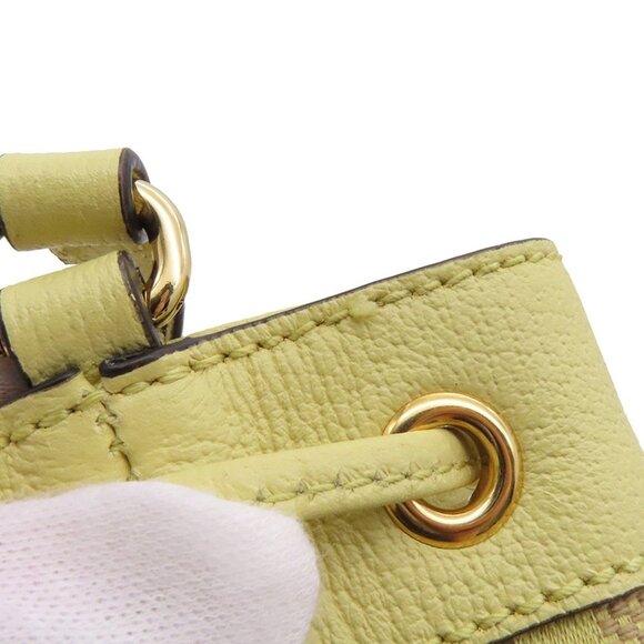 GUCCI Yellow Leather Shoulder Bag - Picture 7 of 13